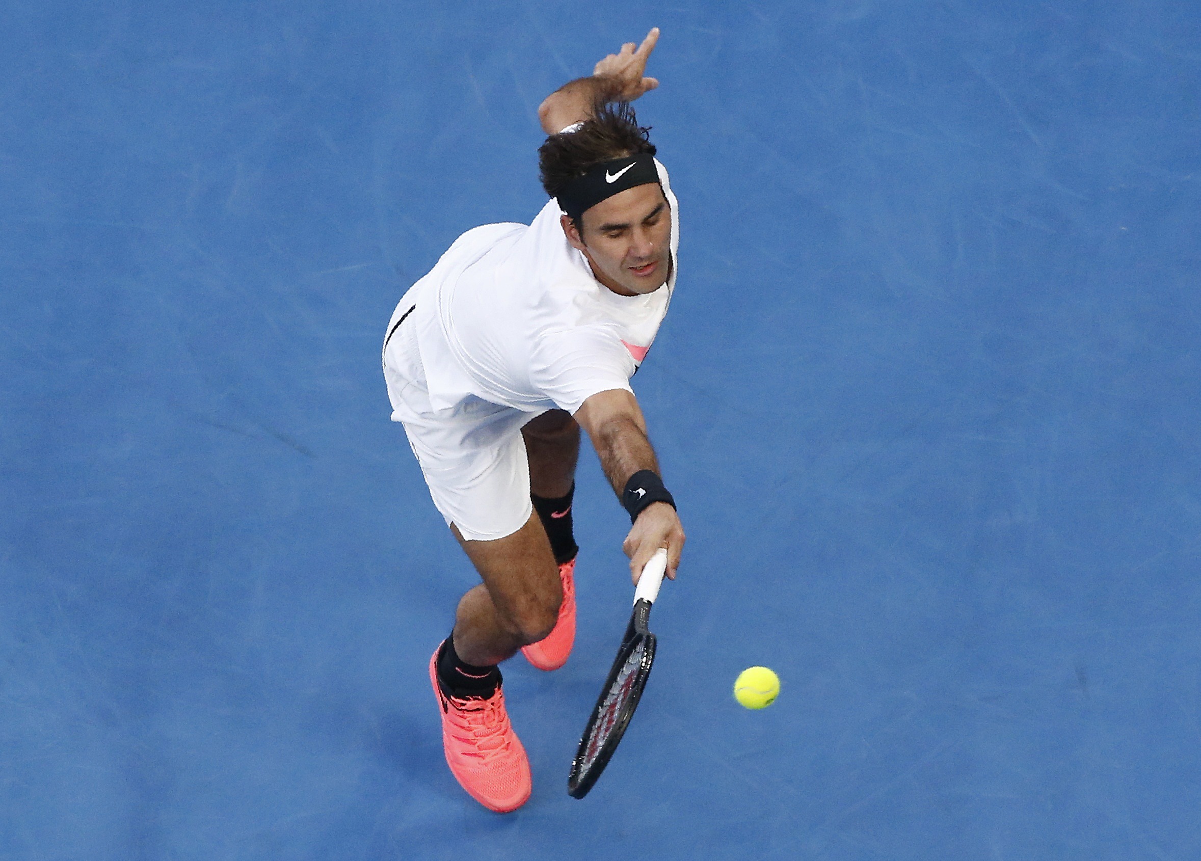 德国网球队翻盘澳大利亚网球队，费德勒统治全场