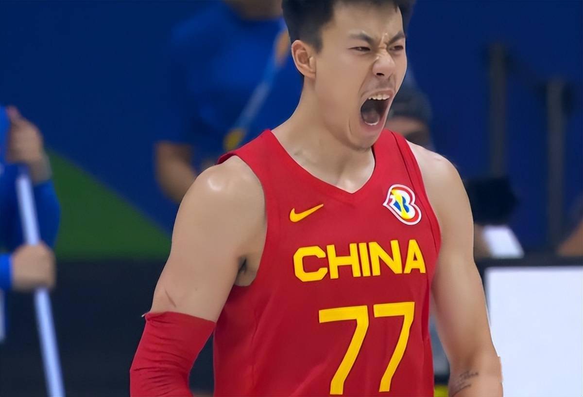 包含国王血洗菲律宾男篮，萨博尼斯完成帽子戏法的词条