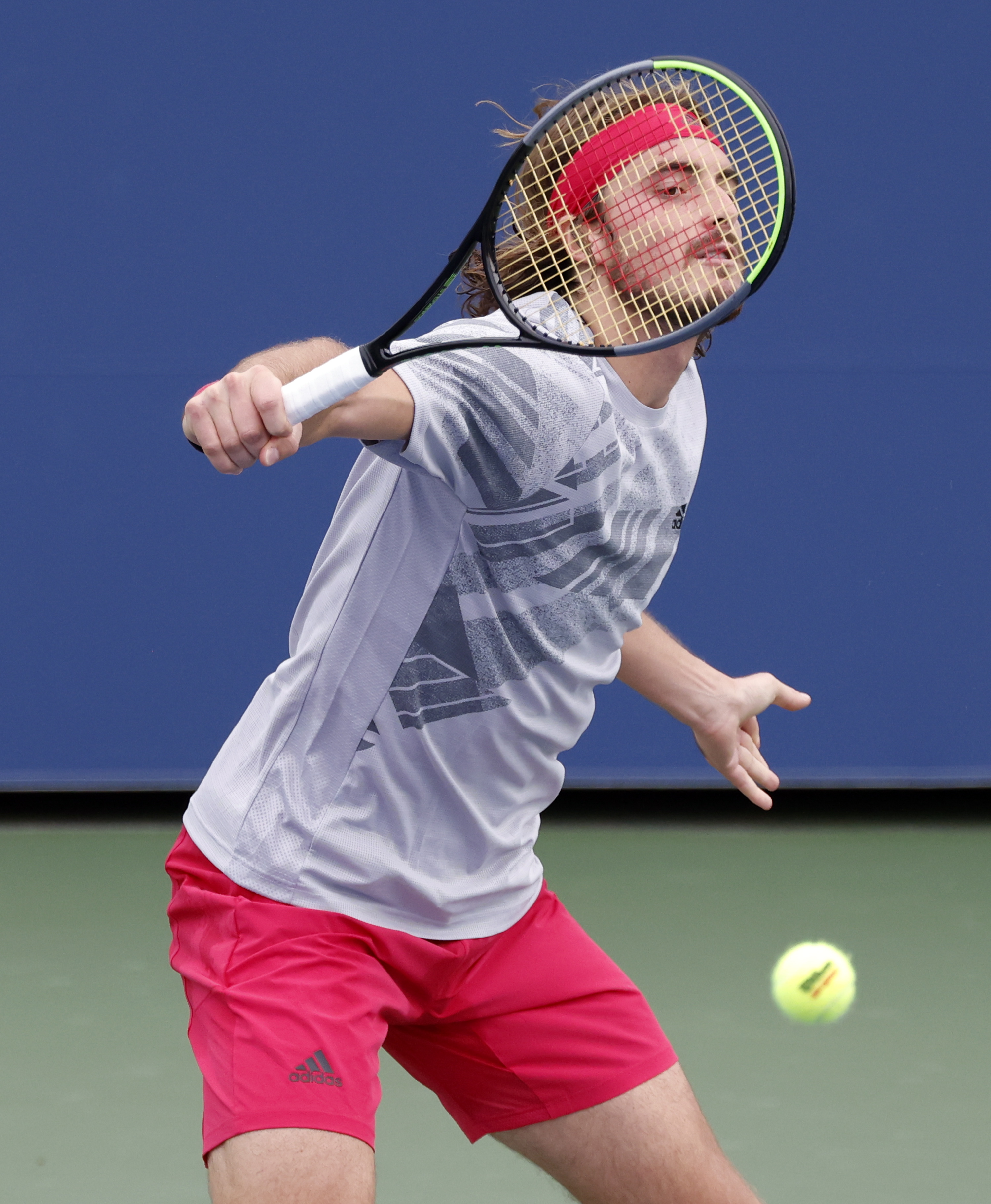 西班牙网球队翻盘美国网球队,西西帕斯送出助攻 西班牙网球队翻盘美国网球队,西西帕斯送出助攻