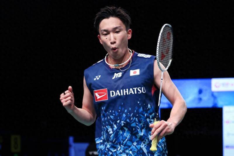 日本羽毛球队完胜马来西亚羽毛球队,桃田贤斗爆发神勇的简单介绍 日本羽毛球队完胜马来西亚羽毛球队,桃田贤斗爆发神勇的简单介绍