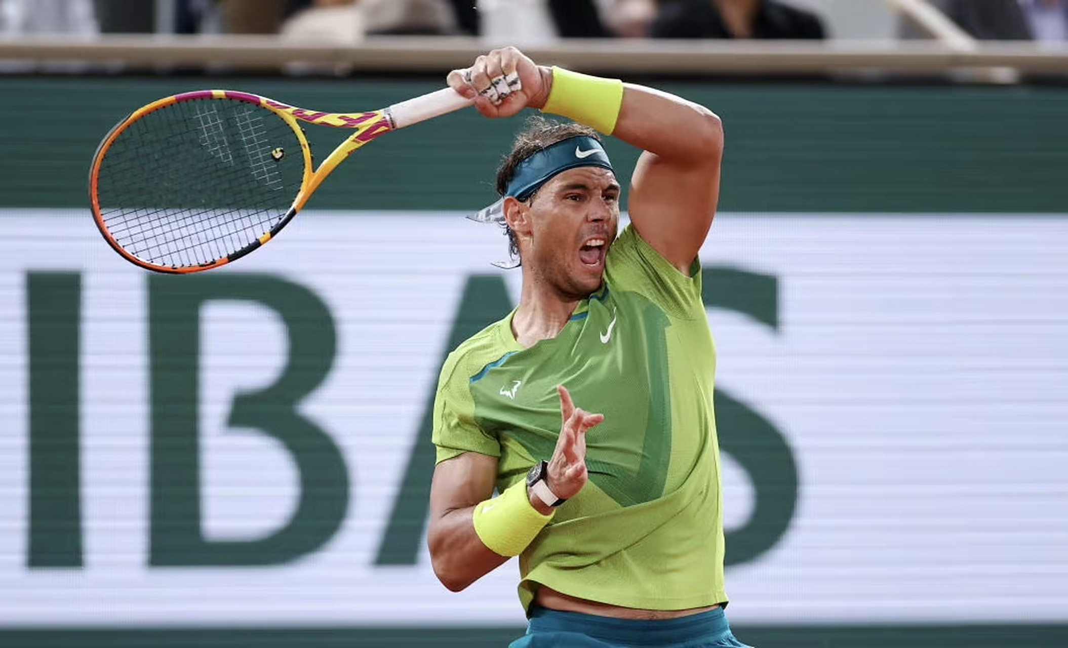 包含英国网球队爆冷德国网球队，纳达尔关键制胜的词条