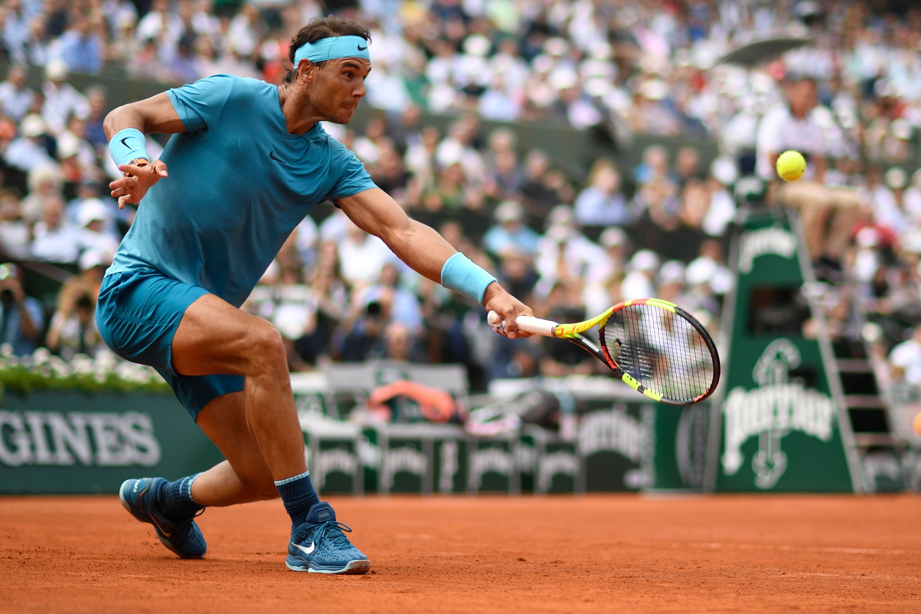 法国网球队横扫德国网球队,纳达尔惊艳世界的简单介绍 法国网球队横扫德国网球队,纳达尔惊艳世界的简单介绍