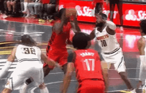 山西队绝杀掘金,利拉德点燃赛场 山西队绝杀掘金,利拉德点燃赛场