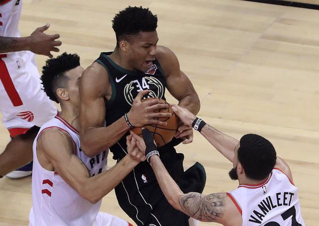 浙江队碾压江苏队，字母哥统治全场