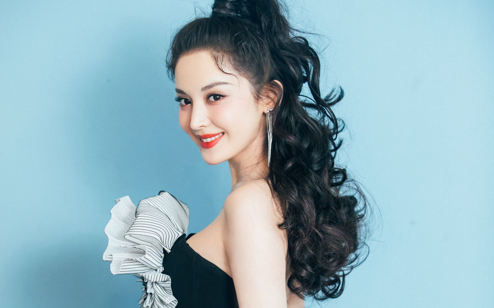 从绿茵教科书到文化穿行，马丁内利的节奏感与塞维利亚的玻利维亚密码