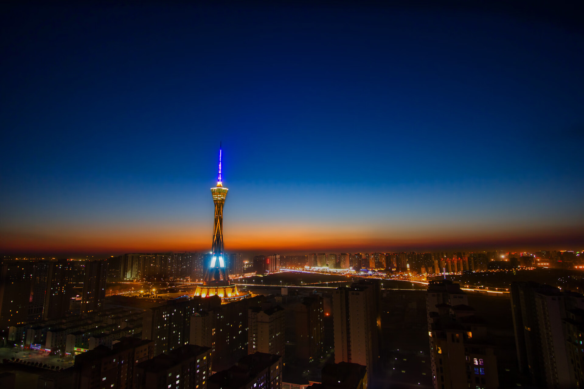 伦纳德47分救赎之战！山西爆冷终结广东悬念，黑马狂奔炸裂CBA格局